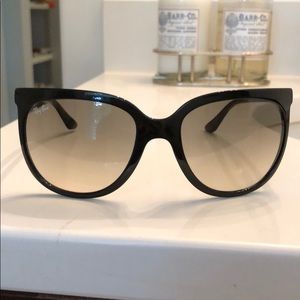 Women’s Ray-Ban Sunglasses